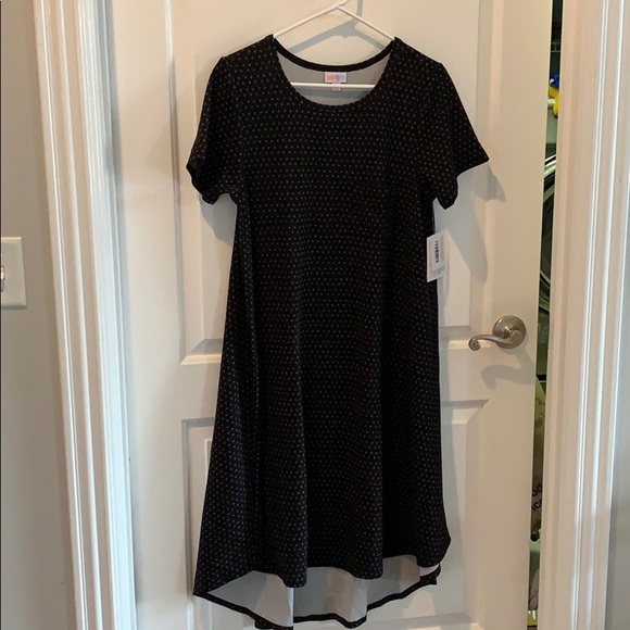 LuLaRoe Dresses & Skirts - NWT lularoe Carly dress